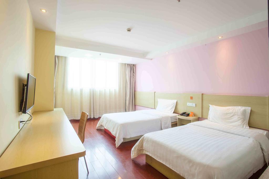 7Days Inn Changsha Jingwanzi International Furniture Square Room photo